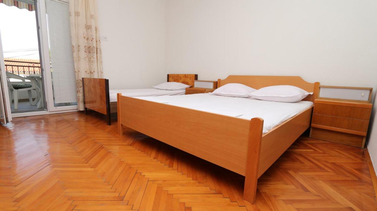 Dinka Guesthouse Makarska Exterior photo